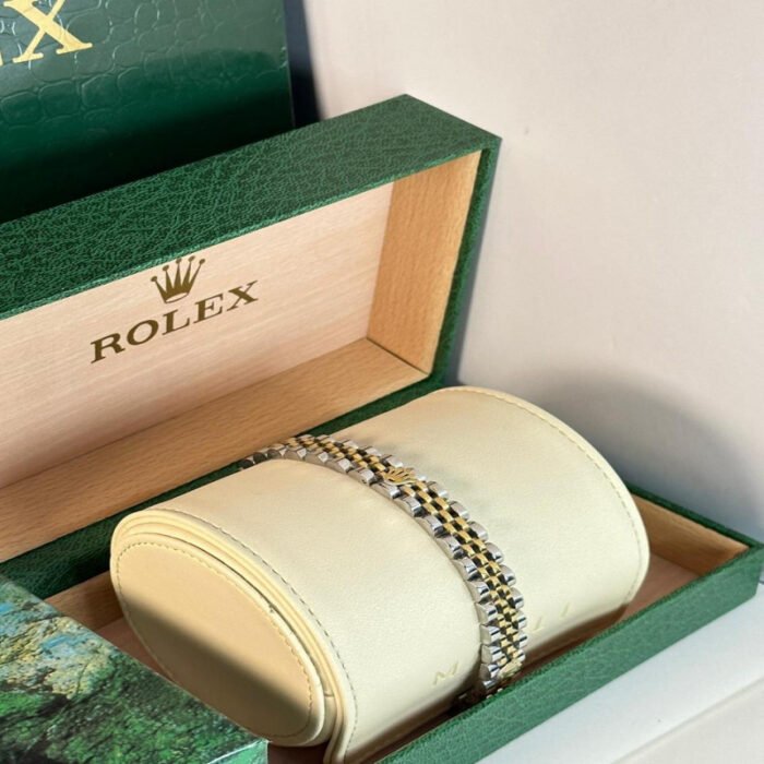 ⁦اسوارة من ماركة رولكس ROLEX⁩ - الصورة ⁦1⁩